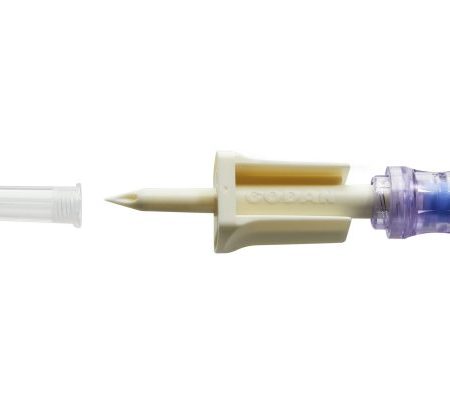 Manual withdrawal, preparation, or transfer of cytostatics and pharmaceuticals.